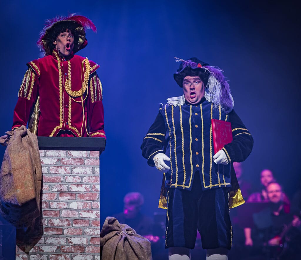 Sinterklaas & de Magische Pakjesmachine - Op Het Dak
